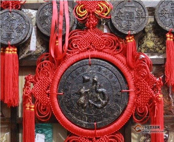 聯想佳沃集團是否也想壓餅普洱茶？